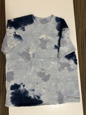 Nike Tie-Dye Short Sleeve Tee in Light Blue and Navy